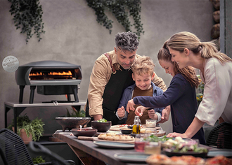 Pizza Zubereitung mit Witt Pizza Ofen